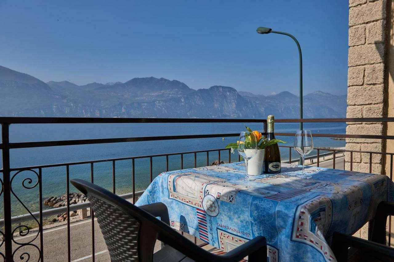 Casa Manu Apartment Brenzone sul Garda Exterior photo